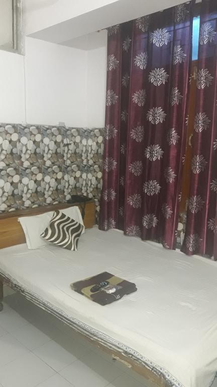 Oyo Rajdhani Guest House Faridabad Buitenkant foto