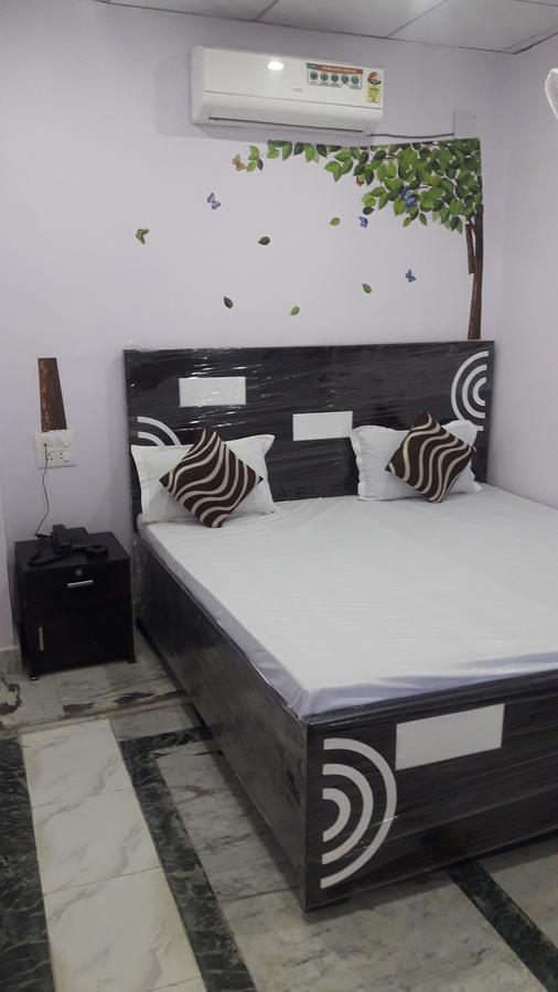 Oyo Rajdhani Guest House Faridabad Buitenkant foto