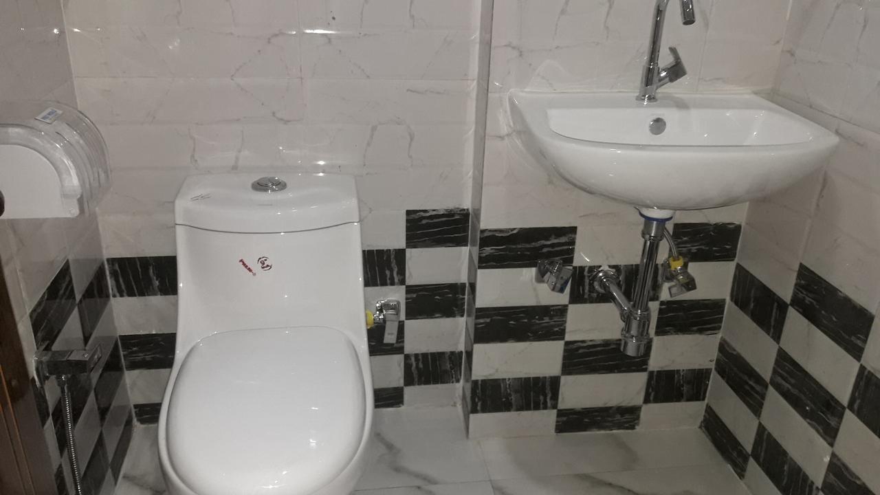 Oyo Rajdhani Guest House Faridabad Buitenkant foto